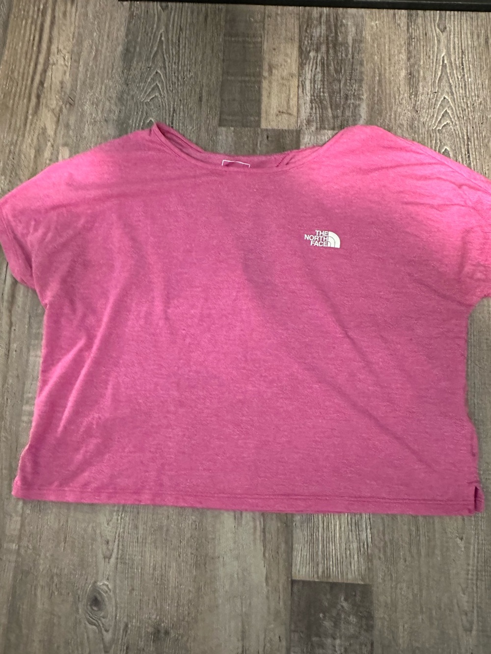 5/$25 Northface shirt
